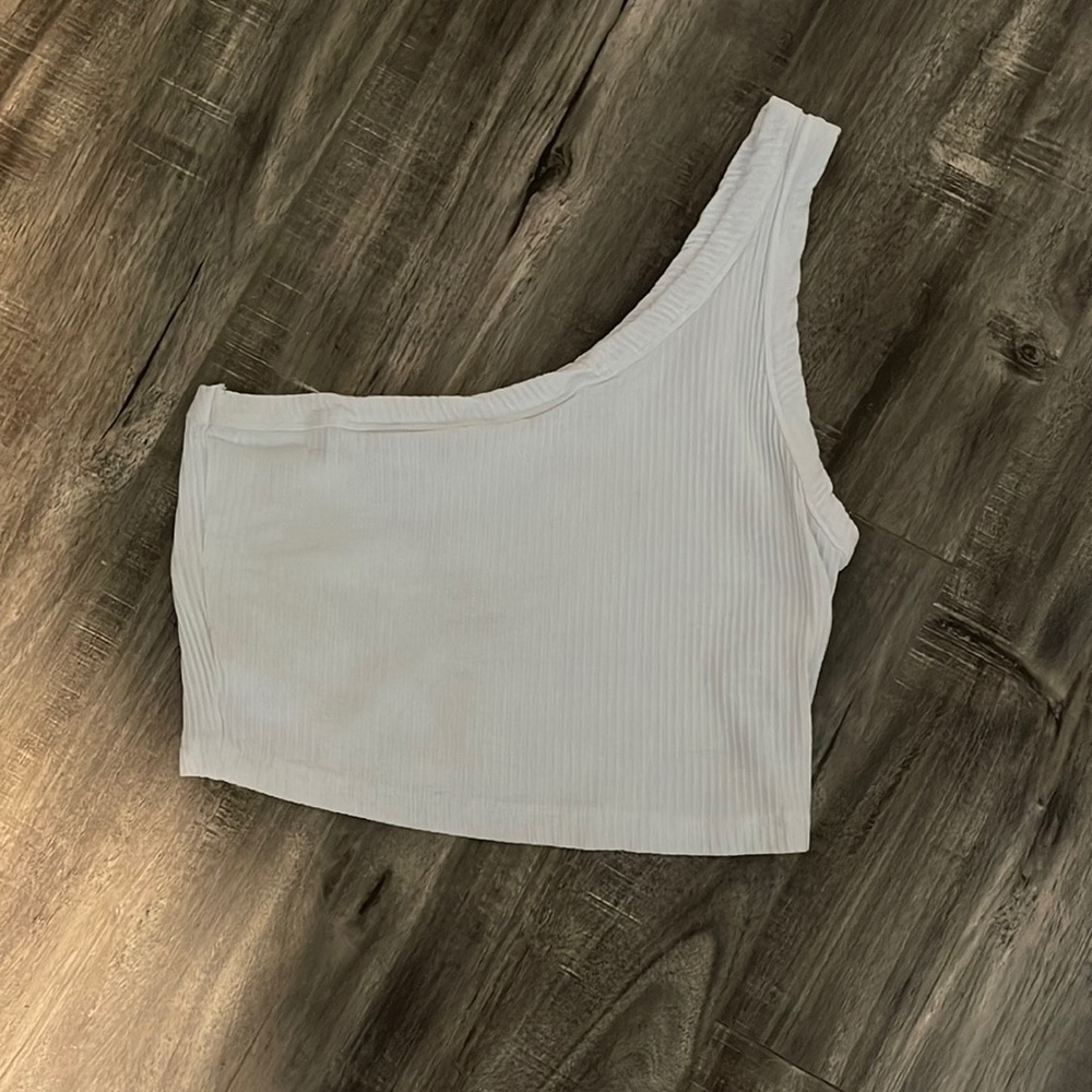 One shoulder Crop Top!